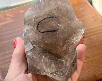 水入りスモーキークォーツ！内部に水の泡が入った天然水晶です
