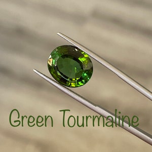 Adorabile Tormalina verde, taglio ovale.Step cut.Naturale 100%.Tormalina verde per anello importante.