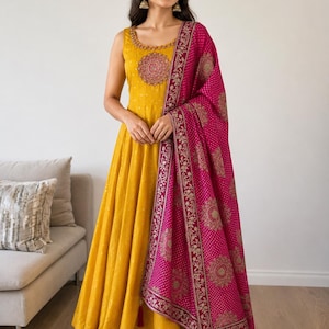 pink and yellow mehndi dress Pakistani Mehndi yellow and purple salwar kameez, Formal outfit for weddings and bridal events