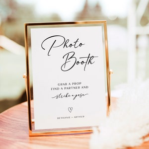 Photo Booth Digital Sign, Minimalist Wedding Photo Booth Probs, Photo Booth Signage, Photo Booth Sign, Minimalist  Photobooth Sign RS KH 139