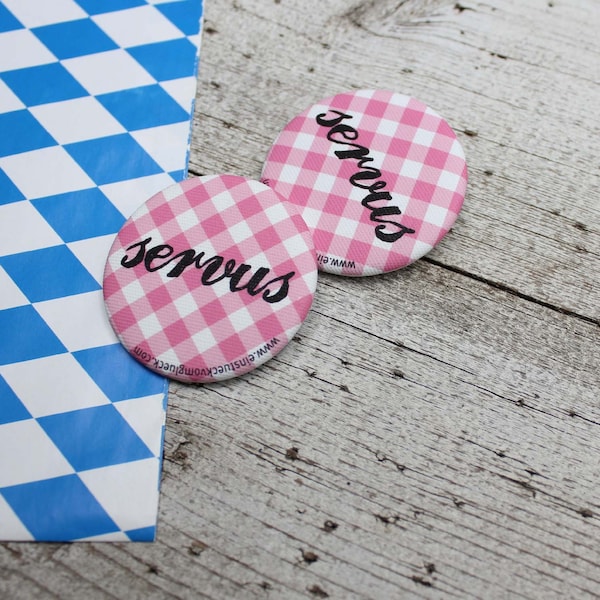 SERVUS! – Stoffbutton | Oktoberfest | Anstecker,  4,0 cm