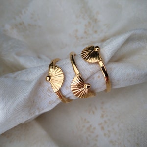 Solen golden brass ring