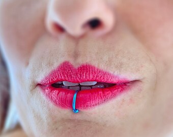 Fake Lip Ring, Blue Horseshoe Ring, Dainty Lip Cuff, Blue Lip Jewelry, Faux Lip Piercing, Hoop Lip Ring, Septum Ring