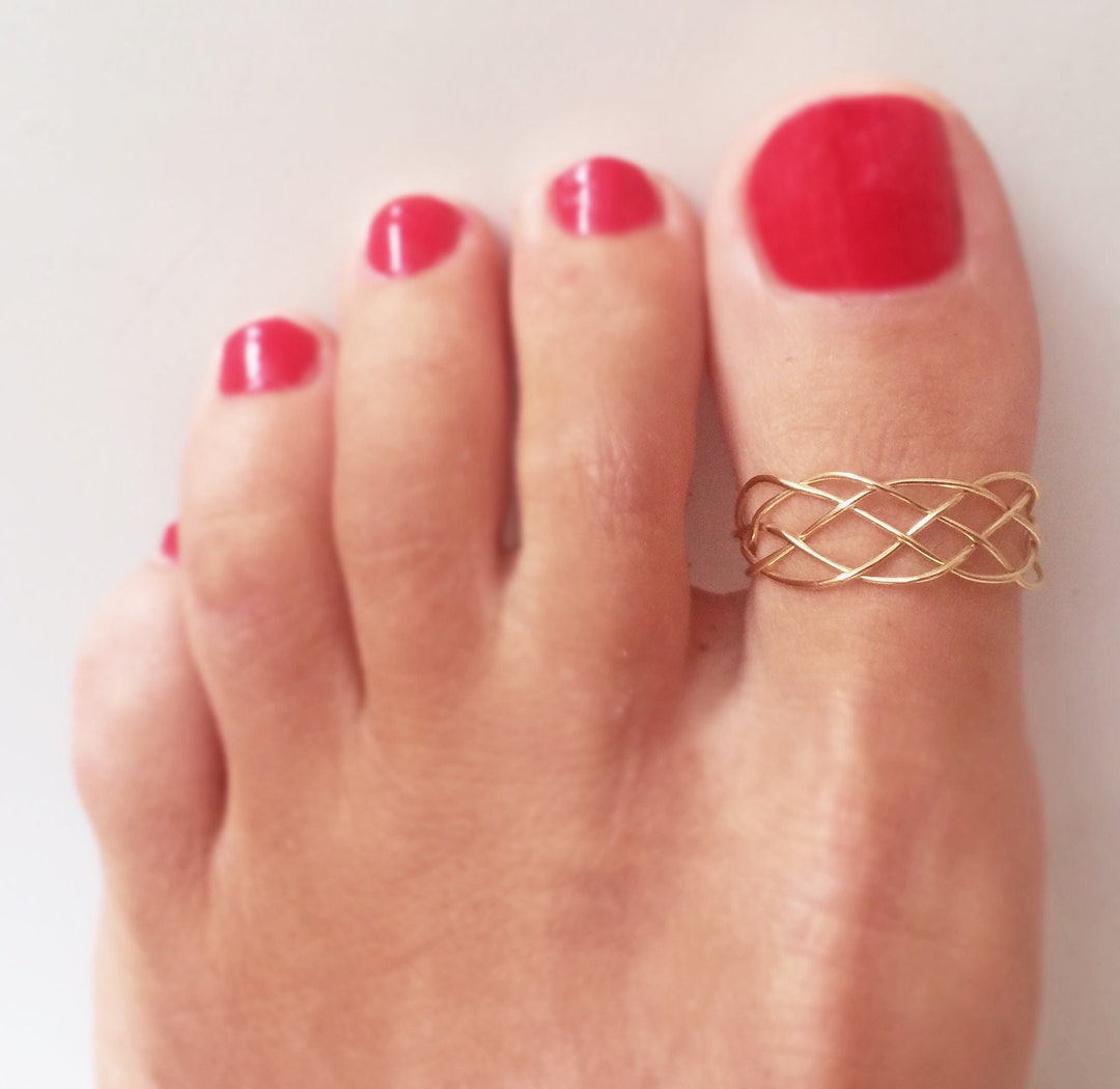 Gold Big Toe Ring, Filigree Toe Ring, Gold Filled Adjustable Toe Ring, Knuckle Ring, Foot