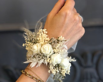Dried Flower Corsage: Boho Bridal Bridesmaid Wrist Corsage