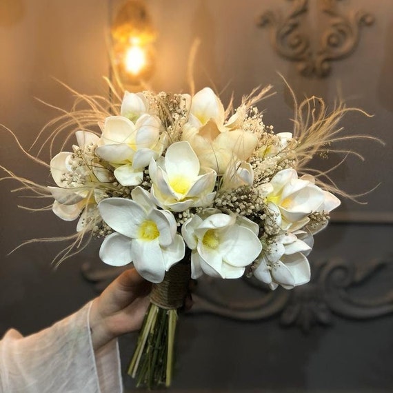 magnolia bouquet