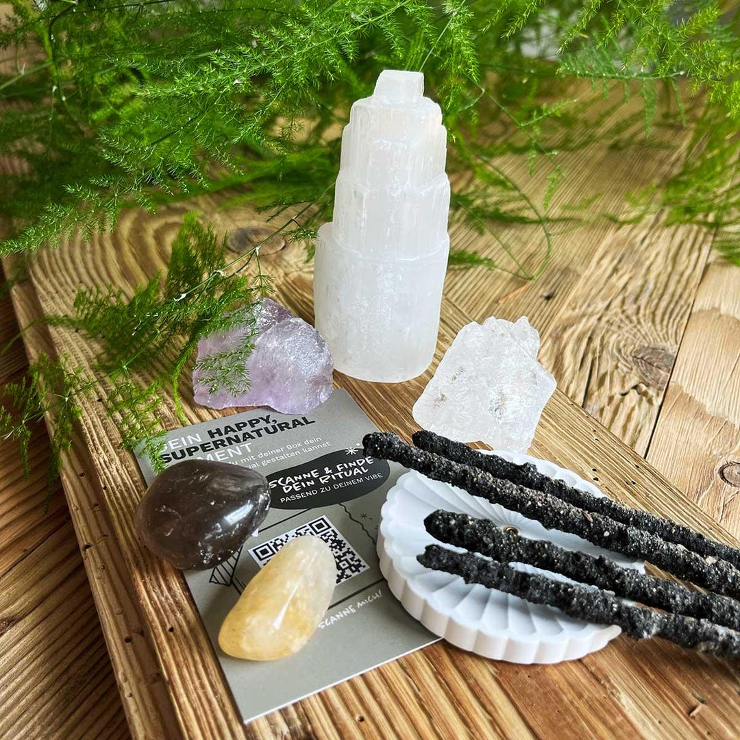 Universe, Ready to Connect – Spiritual Ritual Box With Selenite ...