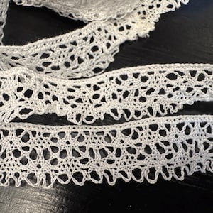 Pizzo di lino antico vintage da 3 m, fatto a mano, design raro per accessori vintage, costumi d'epoca, bambole, progetto di cucito vintage