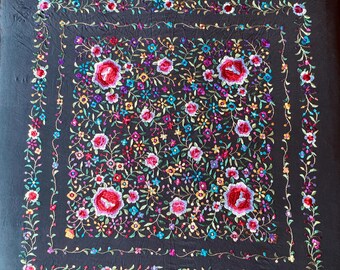 Vintage Manton de Manila – Spanish Silk Flamenco Shawl – Piano Shawl