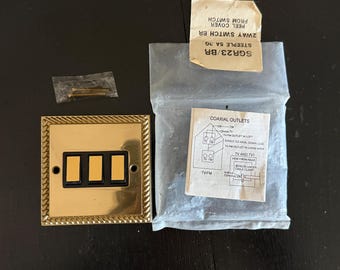 Interruptor de luz triple de latón vintage estilo georgiano, nuevo de stock antiguo (Reino Unido)