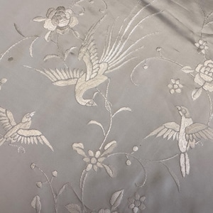 Vintage satin manila shawl, manton de Manila for flamenco. Features double-sided hand embroidery and long fringe.