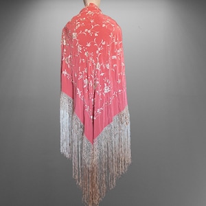 Vintage silk manila shawl/manton for flamenco. It features double-sided hand embroidery and long fringe.