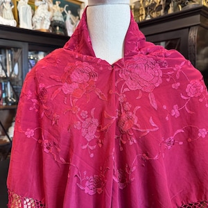 Vintage silk manila shawl (manton) for flamenco. It features double-sided hand embroidery and long fringe.