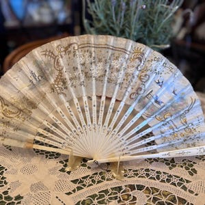 Antique fan, 19th century, bone and fabric. Hand painted.