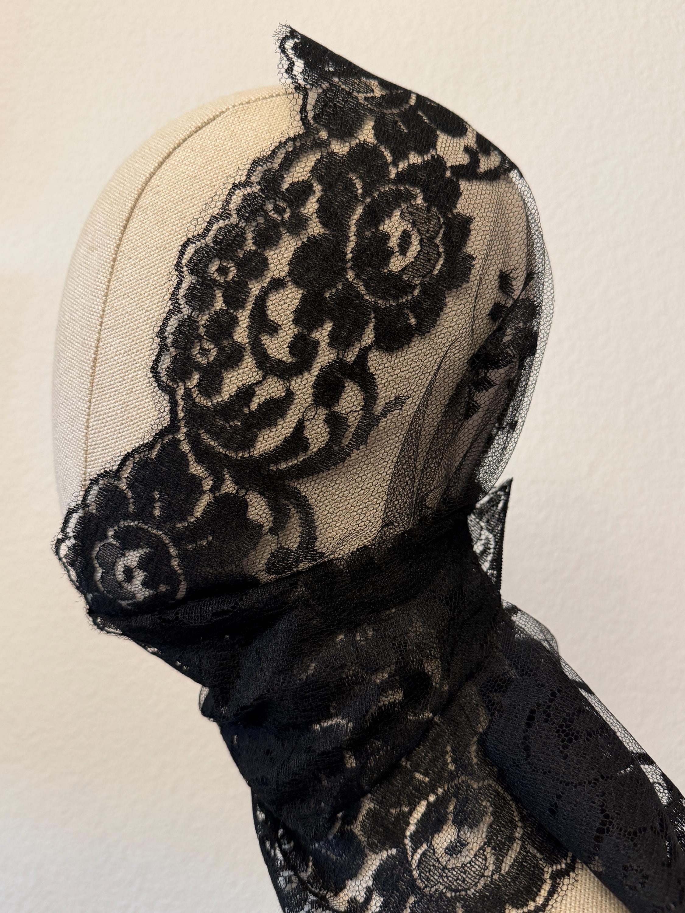 Vintage Black Lace Mantilla | Spanish Style Chapel Veil | Floral Scalloped Trian BOZIDOL Triangle Chapel Veil Spanish Lace Floral Mantilla  main image 4