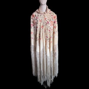 Vintage Beige Silk Mantón de Manila – Hand Embroidered Shawl with Pastel Florals & Fringe – Flamenco Dancer Provenance