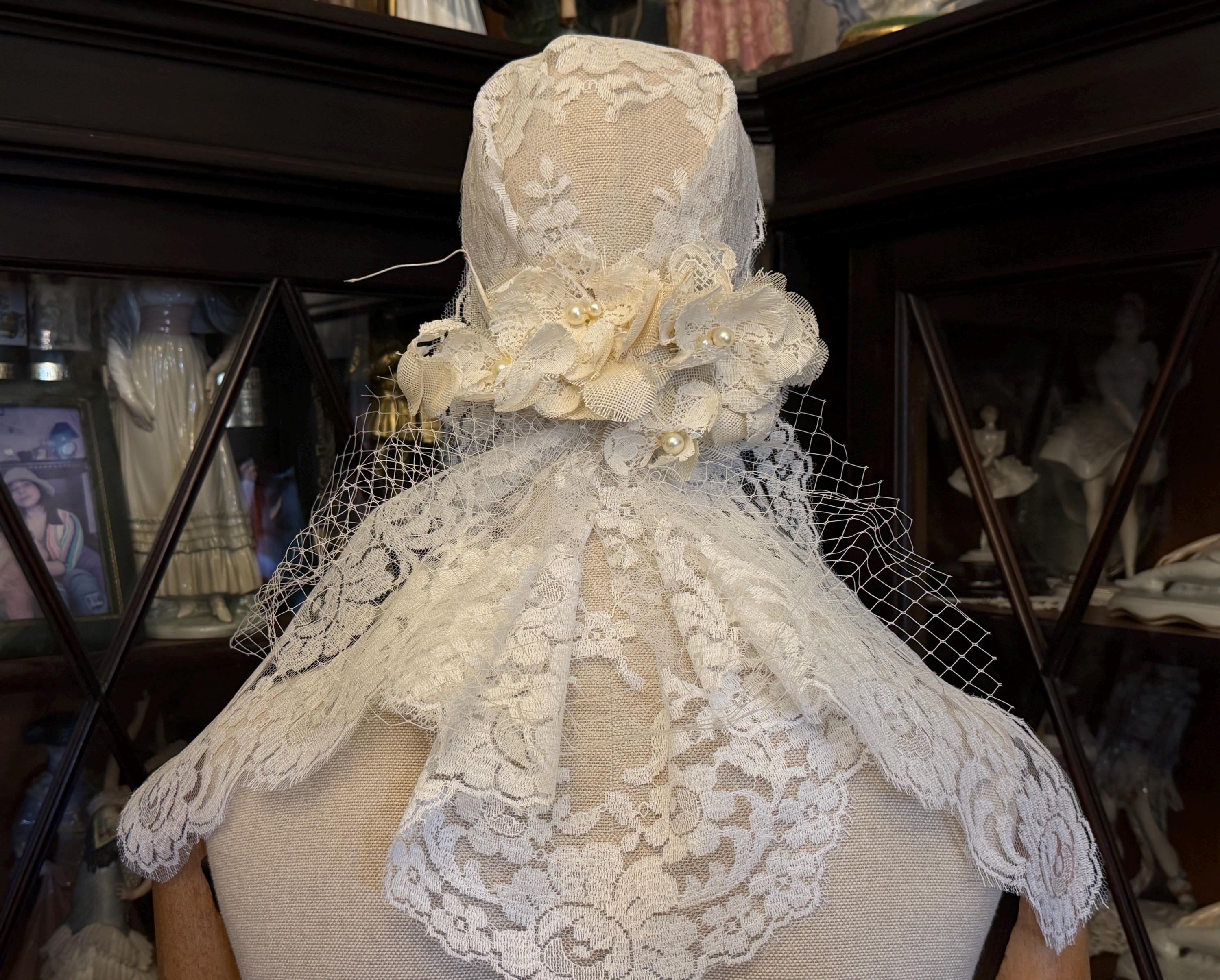 Vintage Spanish Lace Mantilla, Muted White Floral Lace Triangle Veil, Mid Century Spain