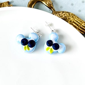Kolczyki Kawaii Blueberry Polymer Clay, Słodka ręcznie robiona biżuteria, Kolczyki z francuskiego ciasta, Słodki prezent, Prezent z kreskówkową biżuterią