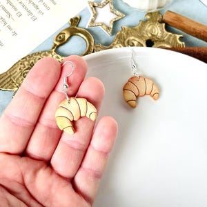 Croissant Earrings in Polymer Clay, French Breakfast Jewelry, Bakery-inspired Gift for Bakers, Foodie Clay Jewelry, Pastry Lover Gift