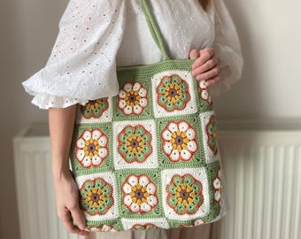 Green Crochet Shoulder Bag, Beautifully Handcrafted Daisy Motif, Eco-Friendly Granny Square Tote Bag, Handmade with Love, Vintage Afghan Bag