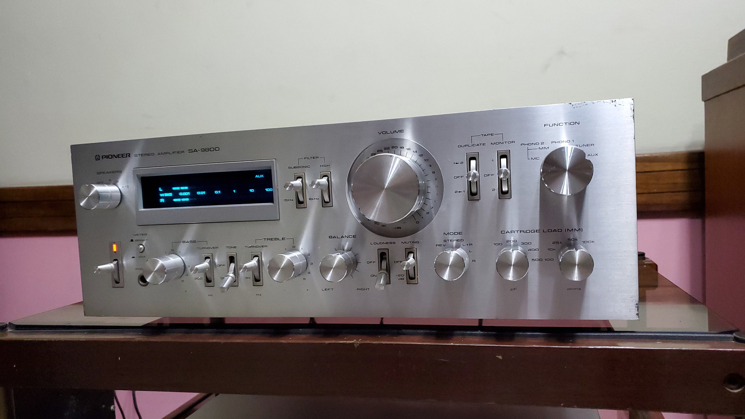 Pioneer SA-9800 Stereo Amplifier Operational in Beautiful Pioneer SA-9800 Stereo Amplifier Operational in Beautiful