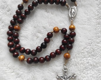 Handgefertigter Rosenkranz aus Holz