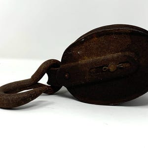 Vintage Metal 2 Wheel Pulley