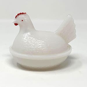 Vintage Imperial Handmade Milk Glass Hen On Nest Covered Dish, Nut Dish, Candy Dish