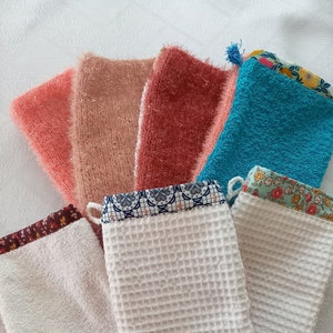 Tawashi Peeling-Waschhandschuh, Duschhandschuh, Hamamhandschuh mit 1 Schwamm- oder Wabenseite.