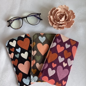 Etui à lunettes velours, molletonné, tissu coeur ou étui à téléphone.