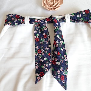 Belt, headband, fabric headband, tie belt, fabric belt, floral navy viscose crepe.