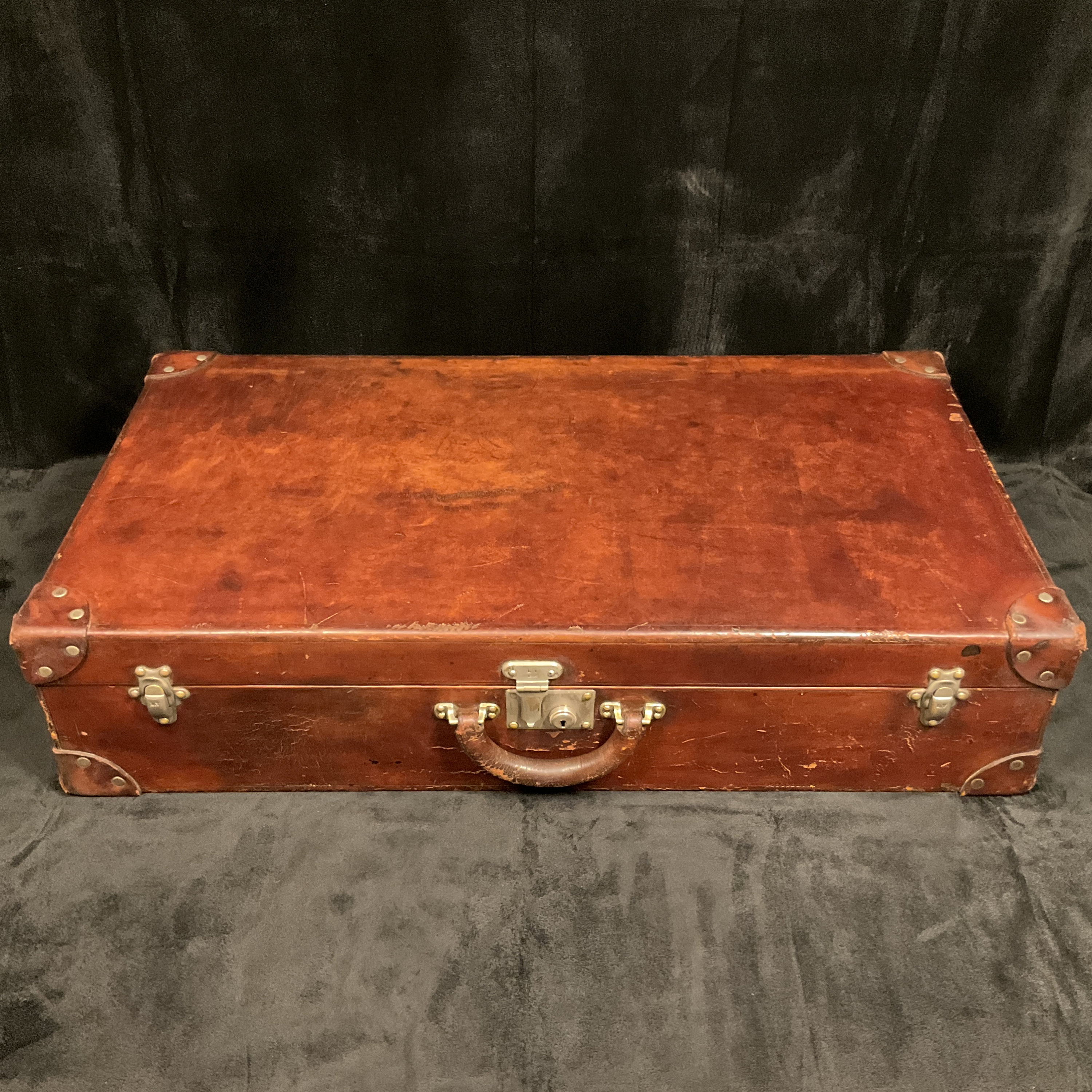 Antique Louis Vuitton Large Leather Travel Suitcase Trunk in 