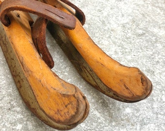 Anniversaire, cadeau de remise des diplômes, patins à glace en bois hollandais classiques Nedor (fin des années 1800)