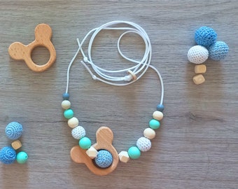 Light blue breastfeeding necklace with little mouse in natural wood, silicone and crochet