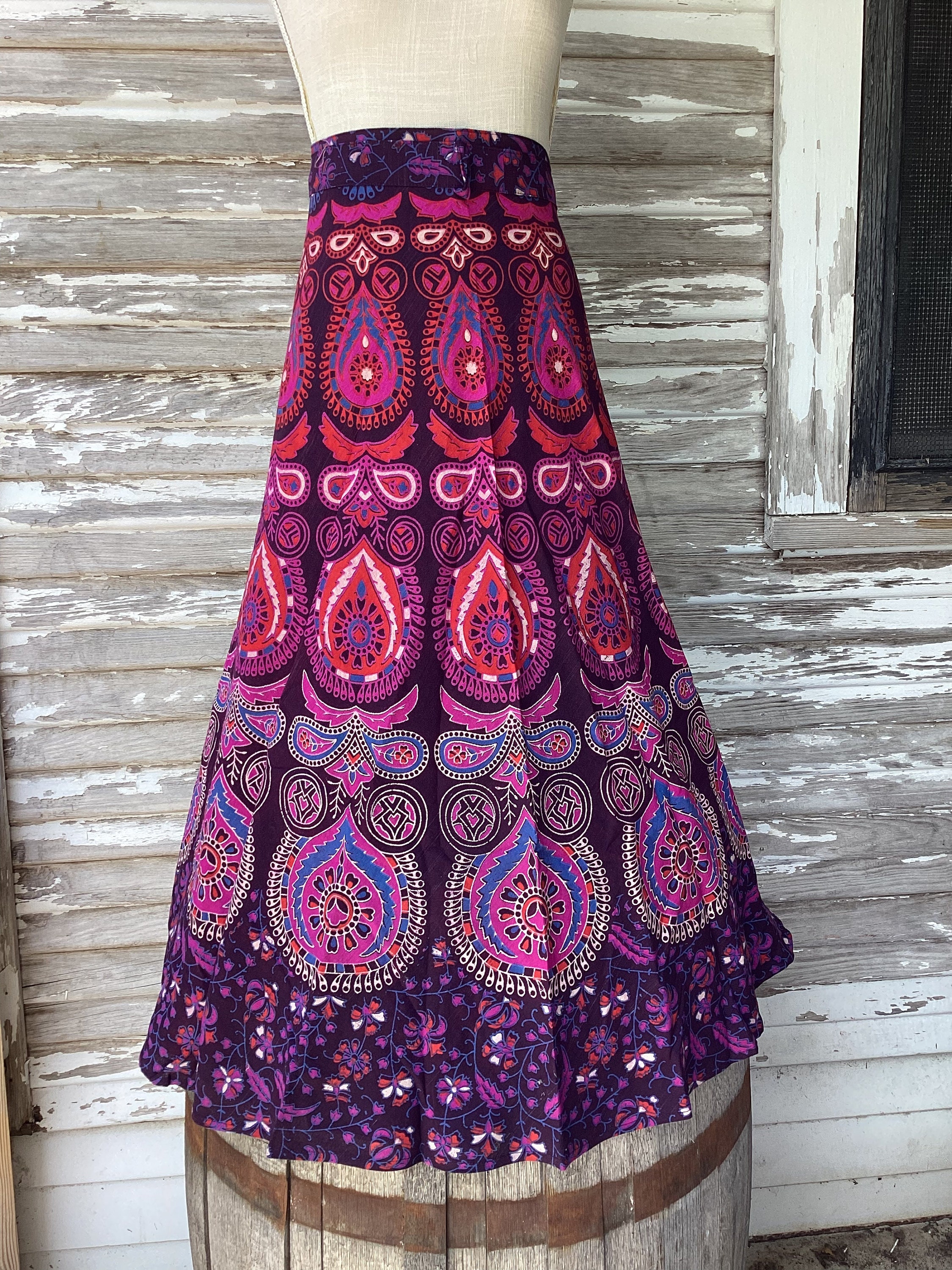 【BAON】Lovey pin tuck cotton banding long skirt Ophelia Tiered Maxi Skirt in BCI Poplin - Pink and Burgundy