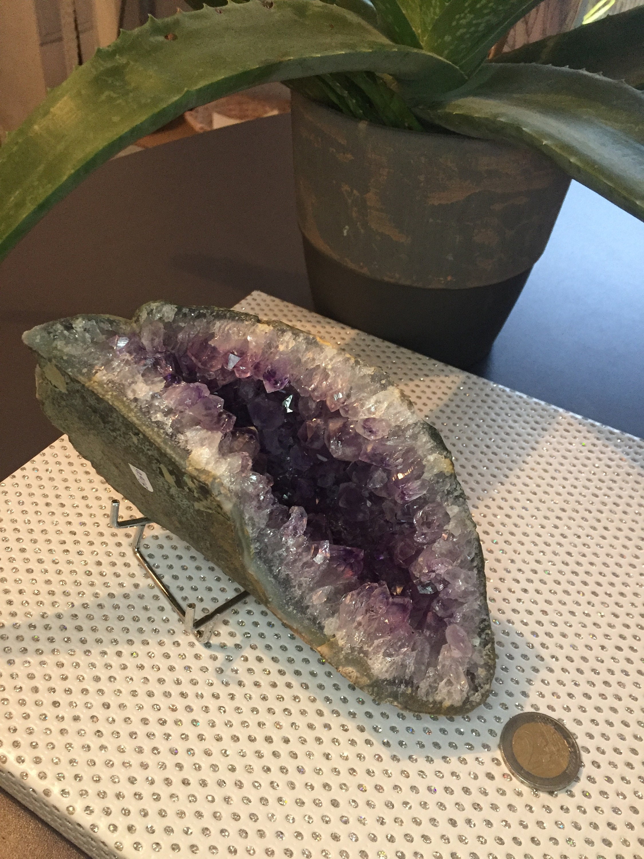 Améthyste Géode 990 G - Druse d'améthyste Pierre Naturelle Semi-Précieuse