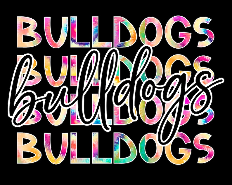 Op de afbeelding: Een zwarte achtergrond met het woord "BULLDOGS" in een tie-dye patroon dat meerdere keren herhaald wordt. Het woord "bulldogs" is ook in een cursief lettertype over de tie-dye tekst geschreven.