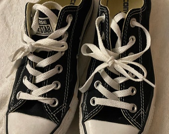converse with black laces