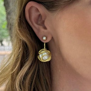 Schlängelnde Perlenohrring-Jacken: Handgemacht mit freien Nieten - Liz Fox Roseberry ™