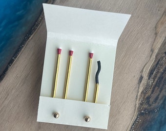 RED Matchstick Ohrring Jacken – Liz Fox Roseberry – Handgefertigte Ohrringe – Gold und Silber – Mix and Match – Jackenrücken – Kostenlose Ohrstecker