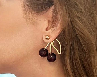 Tief burgunderrote Kirsch-Ohrringe – Liz Fox Roseberry – einzigartig – handgefertigter Schmuck – leichte Ohrringe – Mix and Match – kostenlose Ohrstecker