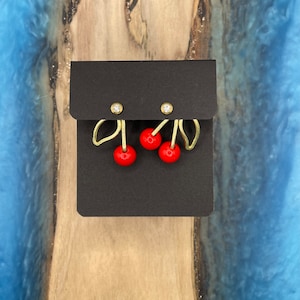 NUEVAS chaquetas clásicas de pendientes de cereza ROJA Liz Fox Roseberry Únicas Joyería hecha a mano Pendientes ligeros Mezclar y combinar Studs gratis Style 1