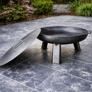 TiKo-Design fire bowl lid / lid for fire bowl or fire barrel made of round steel, 42 cm diameter with stainless steel handle