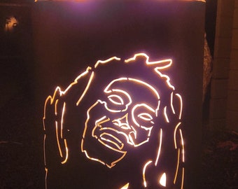 Fût à feu / panier à feu avec motif Bob Marley