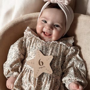 Cartes étapes bébé en bois - Première année (12 mois) - Etoile de mer