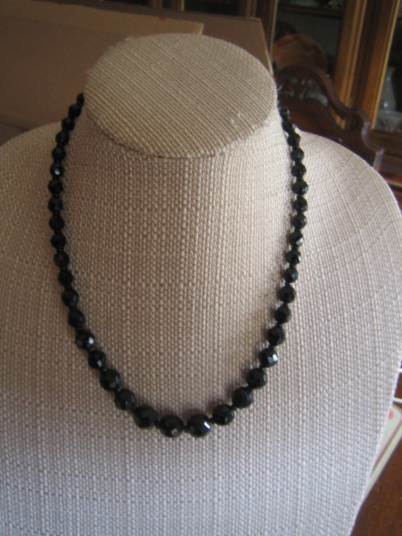 Vintage Black Jet Faceted Beaded Necklace