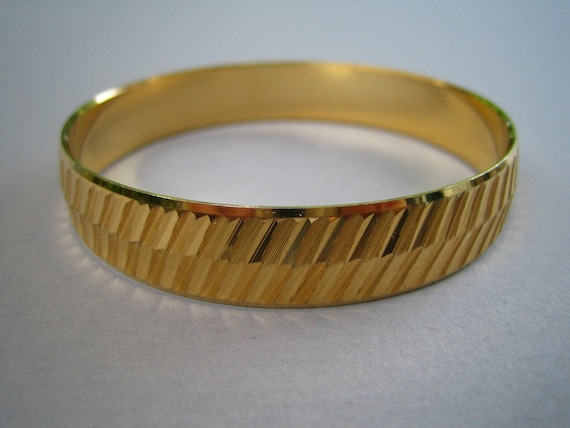 Vintage Crown Trifari Gold Tone Bangle Bracelet - image 1