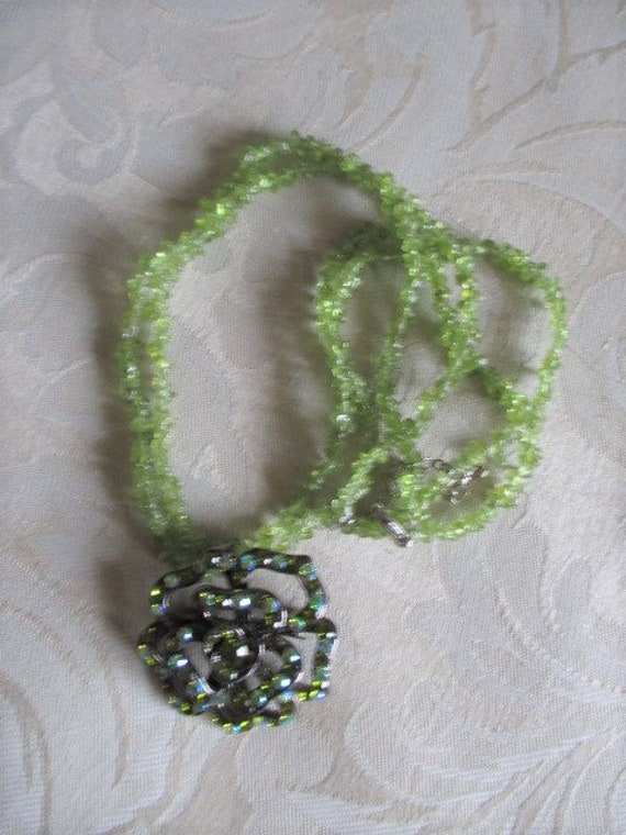 Vintage Rough Cut Tiny Peridot Bead Double Strand… - image 2