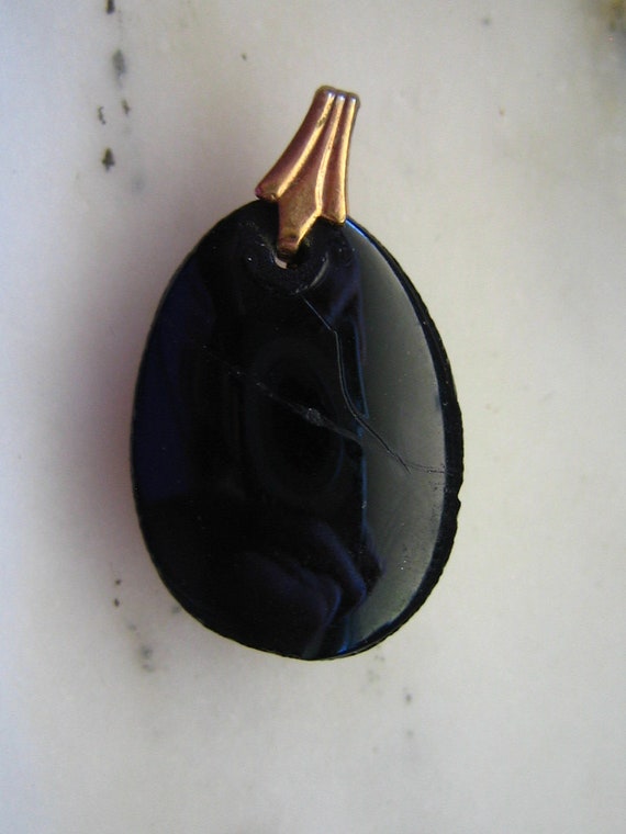 Vintage Gold Tone & Black Onyx Cameo Pendant and … - image 6