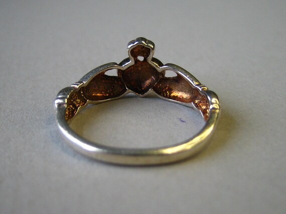 Vintage Sterling Silver Claddagh Ring - image 3